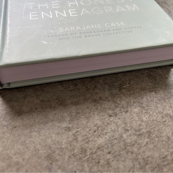 Hardcover book The Honest Enneagram personality self help excellent condition - Picture 3 of 4